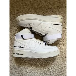 Nike Air Force 1 High LV8 Triple White Size 6 Youth Small